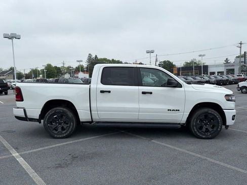 New 2026 RAM 1500 Express AWD/4WD image 8