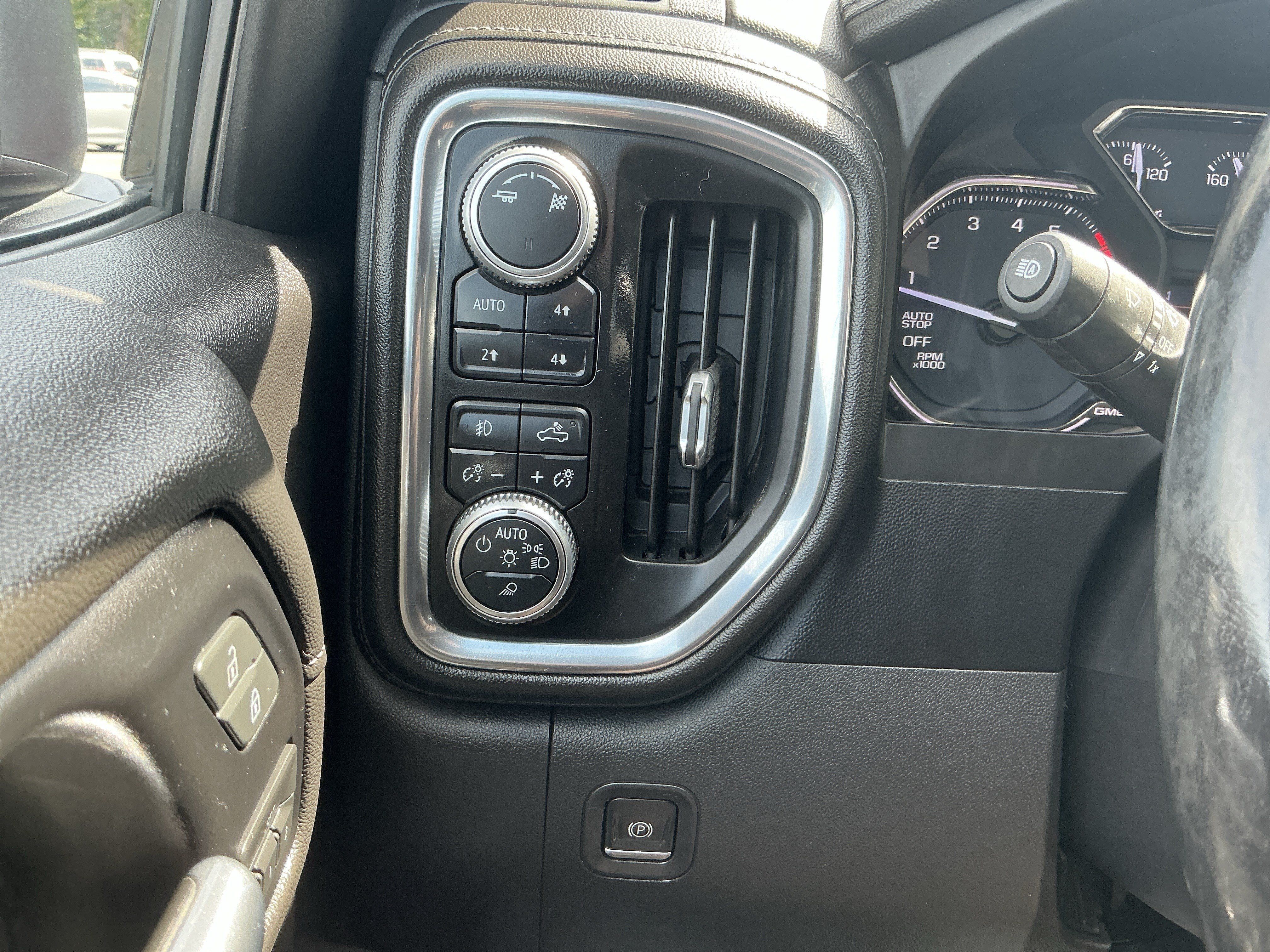 Used 2019 GMC Sierra 1500 SLT w/ SLT Premium Plus Package AWD/4WD image 20