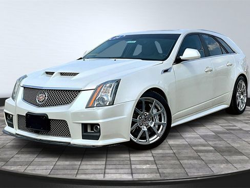 Used 2014 Cadillac CTS V image 1