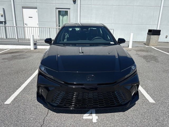 Used 2026 Toyota Camry Hybrid w/ Convenience Package FWD image 2