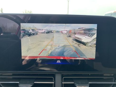 Used 2025 Chevrolet Trax LT w/ LT Convenience Package image 22