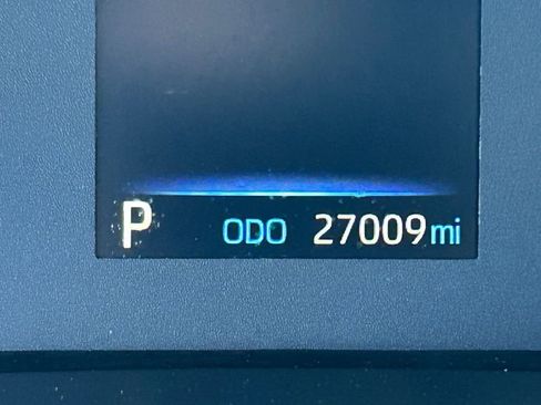 Used 2023 Toyota Corolla SE w/ SE Premium Package image 23