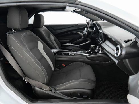 Used 2019 Chevrolet Camaro LT RWD image 30