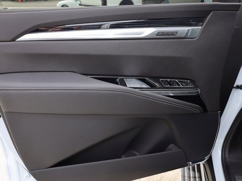 Used 2026 Cadillac Escalade ESV Sport w/ Touring Package image 10