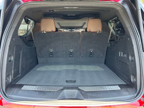 Certified 2025 Chevrolet Suburban High Country image 50