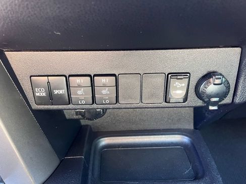 Used 2016 Toyota RAV4 SE AWD/4WD image 20