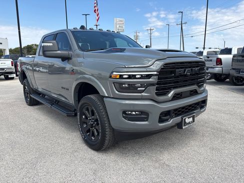 New 2027 RAM 2500 Laramie w/ Night Edition AWD/4WD image 7