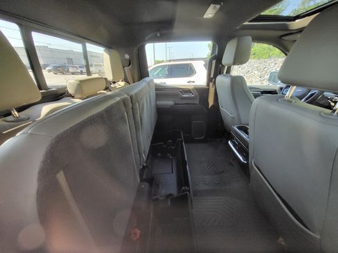 Used 2023 Chevrolet Silverado 1500 LTZ w/ LTZ Premium Package AWD/4WD image 9