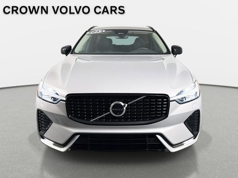 Used 2023 Volvo XC60 B5 Plus w/ Climate Package image 2