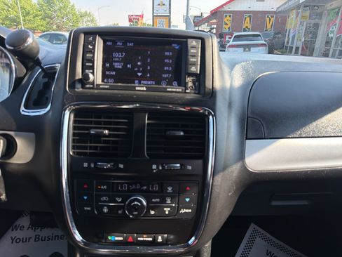 Used 2018 Dodge Grand Caravan GT FWD image 24