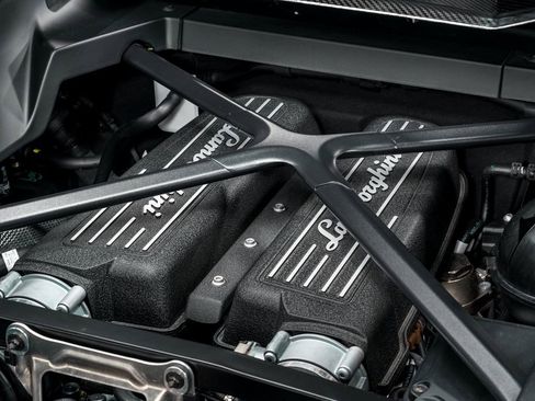 Used 2023 Lamborghini Huracan Tecnica image 56