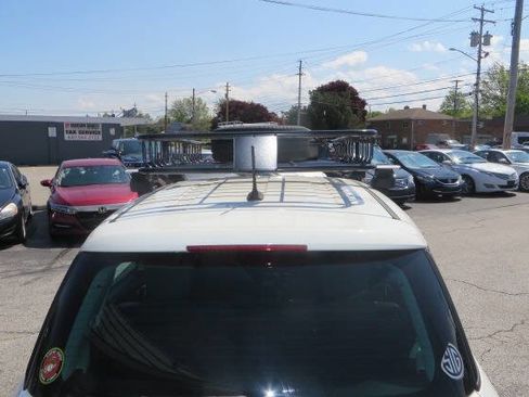 Used 2014 FIAT 500L Trekking w/ Popular Equipment Group FWD image 36