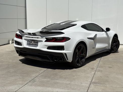 Used 2025 Chevrolet Corvette E-Ray AWD/4WD image 8