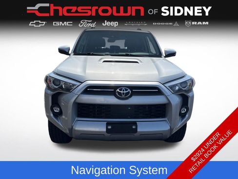 Used 2024 Toyota 4Runner TRD Off-Road Premium image 8