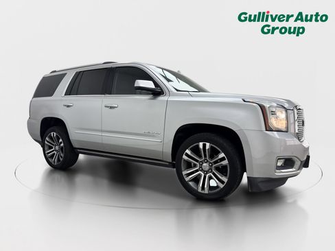 Used 2017 GMC Yukon Denali w/ Open Road Package AWD/4WD image 12