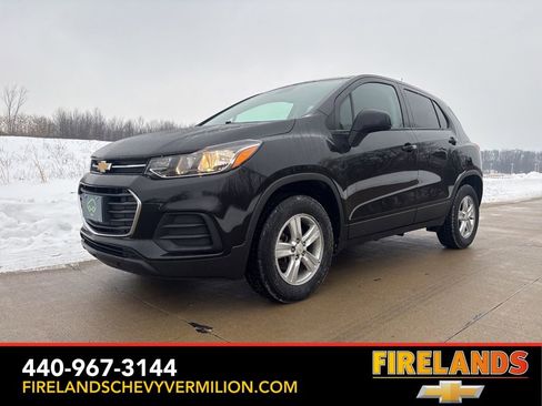 Certified 2022 Chevrolet Trax LS w/ Tint and Cruise Package image 1