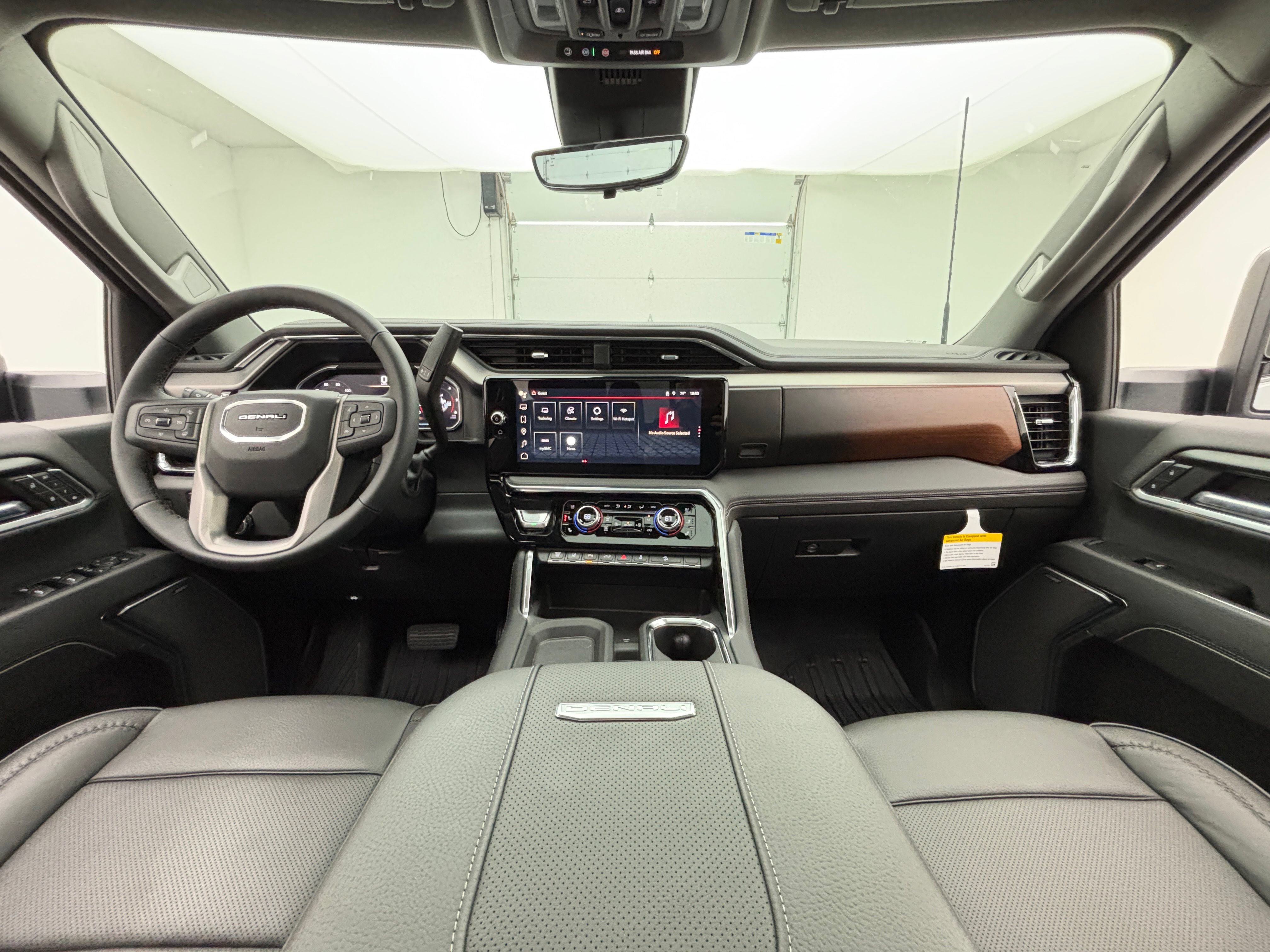 New 2026 GMC Sierra 3500 Denali AWD/4WD image 3