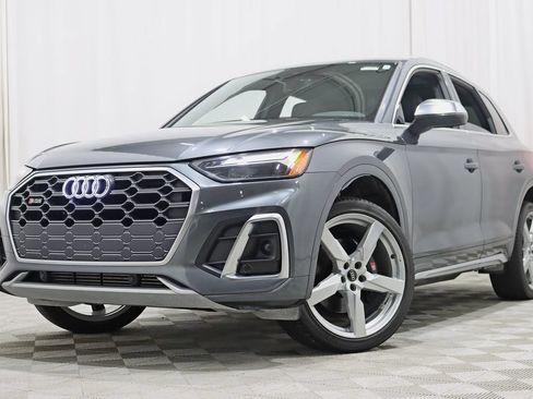 Used 2024 Audi SQ5 Premium w/ 21" Wheel Package AWD/4WD image 6