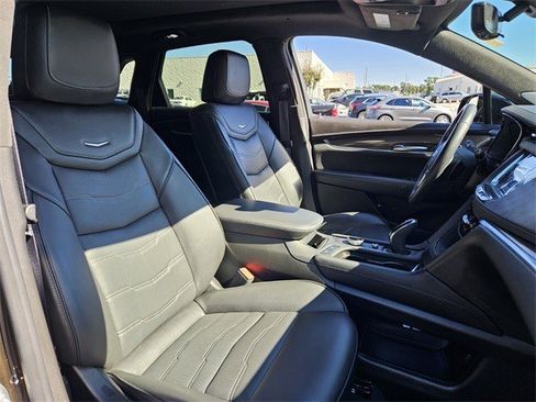 Certified 2024 Cadillac XT5 Premium Luxury w/ Platinum Package image 20