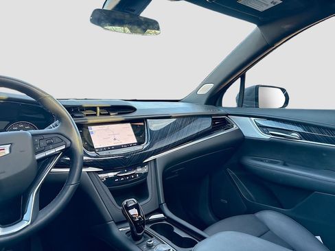 Used 2024 Cadillac XT6 Premium Luxury w/ LPO, Floor Liner Package image 25