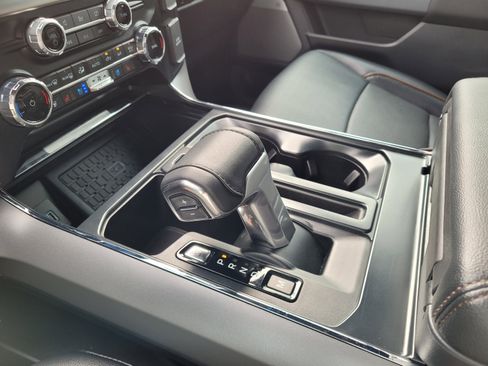 Used 2024 Ford F150 Lariat w/ Mobile Office Package image 29