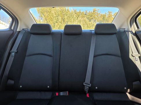 Used 2014 MAZDA MAZDA3 i Sport image 20