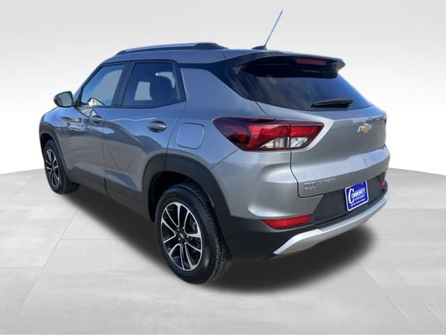 Used 2025 Chevrolet TrailBlazer LT AWD/4WD image 4