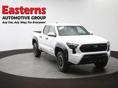 Used 2024 Toyota Tacoma TRD Off-Road AWD/4WD image 49