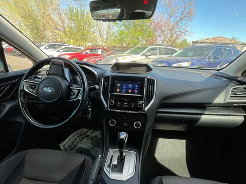 Used 2019 Subaru Crosstrek 2.0i Premium w/ Eyesight System image 17