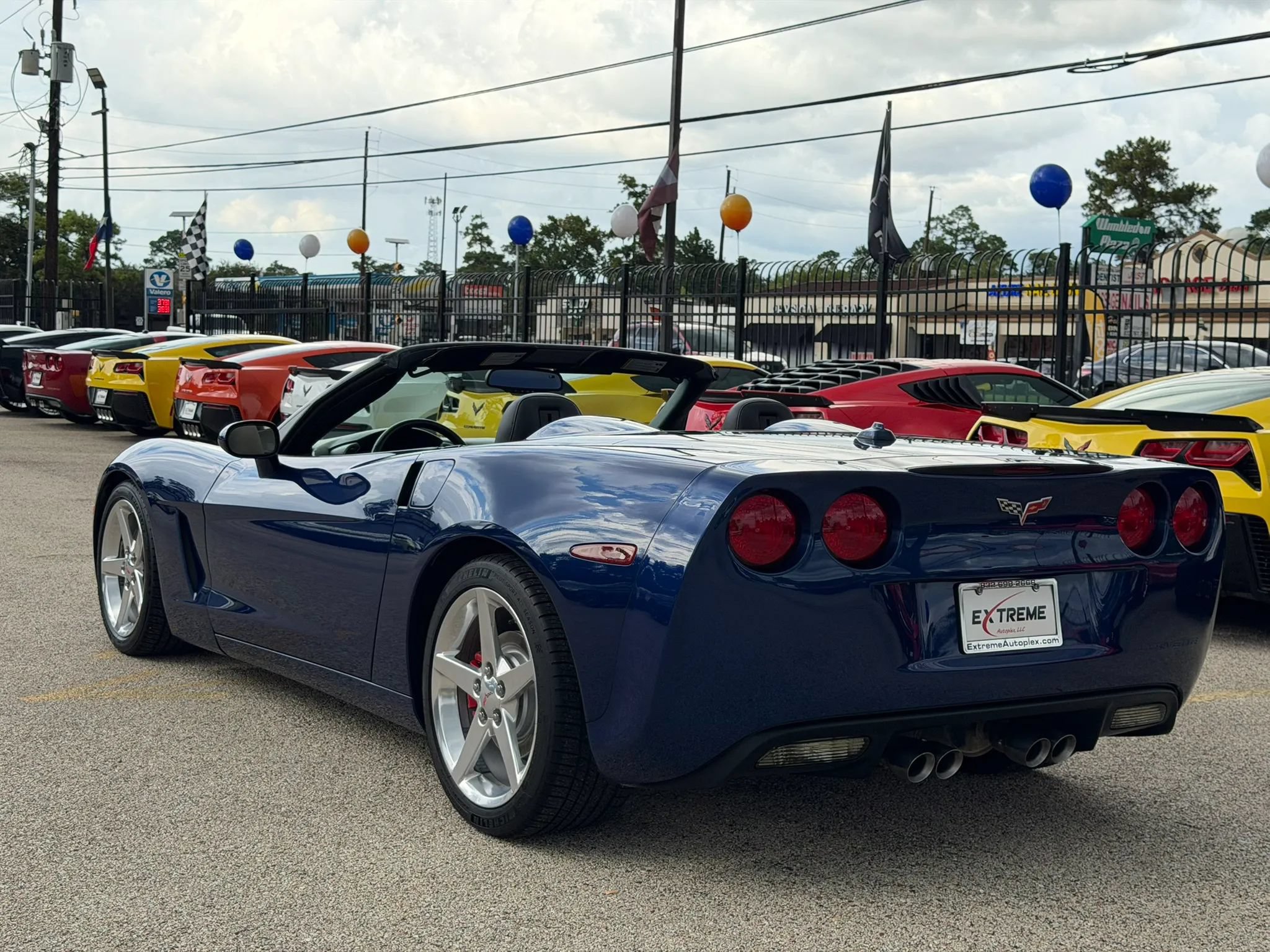 Used 2005 Chevrolet Corvette Coupe w/ Preferred Equipment Group RWD image 6