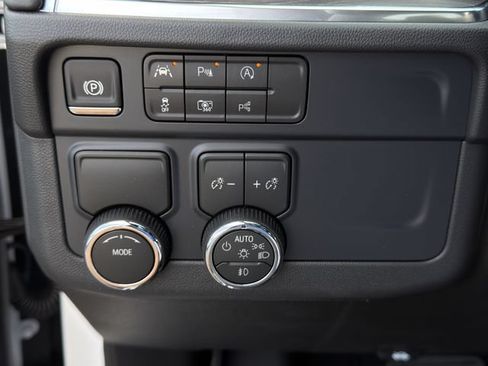 New 2026 Chevrolet Suburban LT w/ Comfort Package RWD image 16