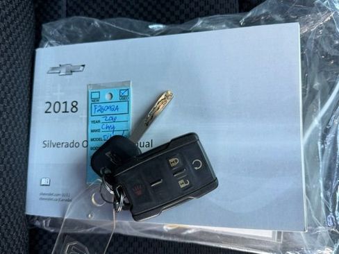 Used 2018 Chevrolet Silverado 1500 LT w/ All Star Edition image 40