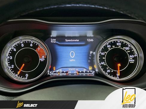 Used 2020 Jeep Cherokee Trailhawk w/ Cold Weather Group image 12