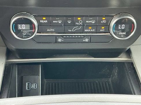 Used 2020 Ford Expedition XLT AWD/4WD image 27