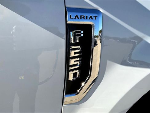 Used 2020 Ford F250 Lariat w/ Lariat Value Package image 29