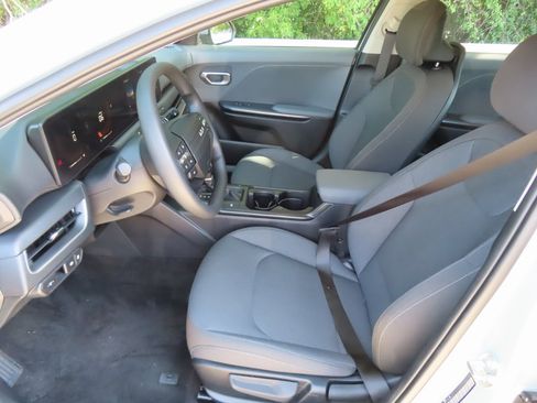 Certified 2025 Kia K4 LXS image 26