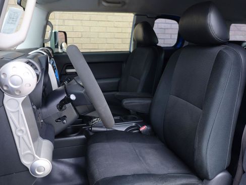 Used 2007 Toyota FJ Cruiser 2WD image 18
