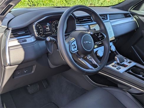 Used 2026 Jaguar F-PACE R-Dynamic S image 11