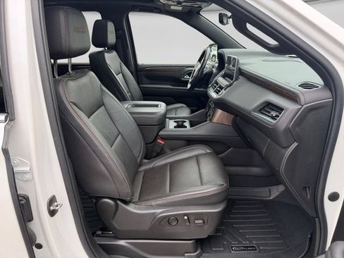 Used 2022 Chevrolet Tahoe High Country AWD/4WD image 14