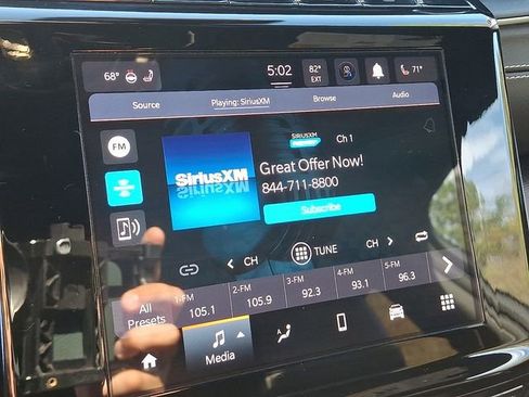 Used 2024 Jeep Grand Cherokee Altitude image 19