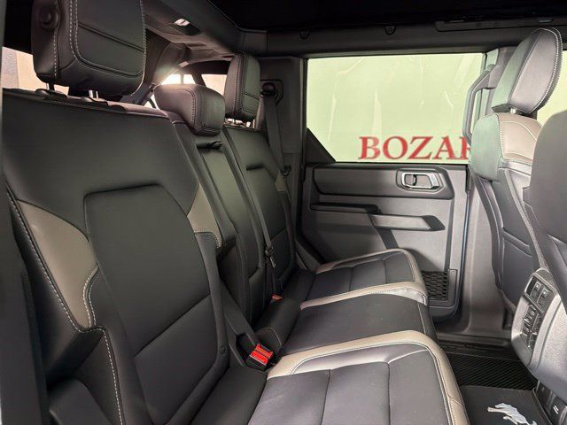 Used 2025 Ford Bronco Outer Banks AWD/4WD image 37