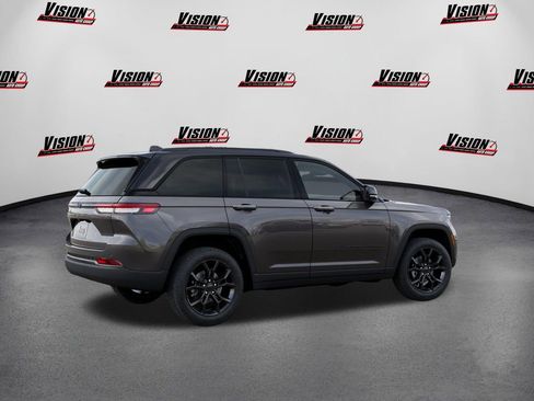 New 2025 Jeep Grand Cherokee Limited AWD/4WD image 4