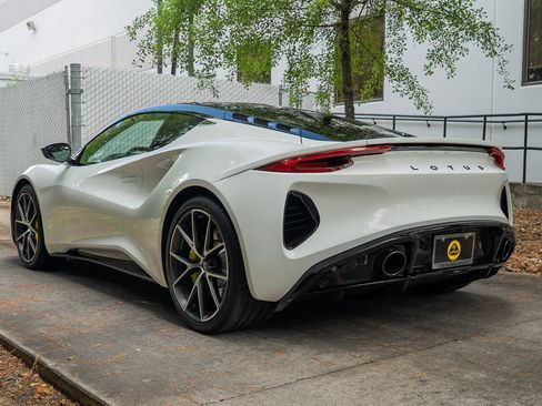 Used 2025 Lotus Emira RWD image 12