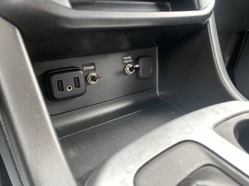 Used 2022 Chevrolet Colorado LT w/ Fleet Safety Package image 23