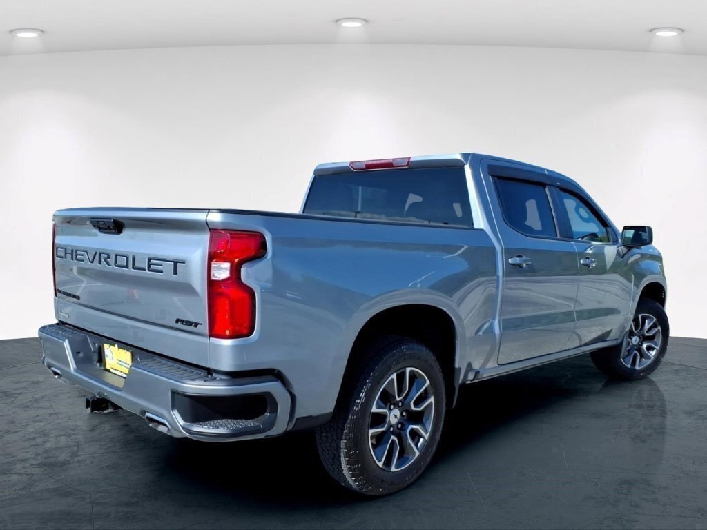 Used 2024 Chevrolet Silverado 1500 RST w/ Z71 Off-Road Package AWD/4WD image 8