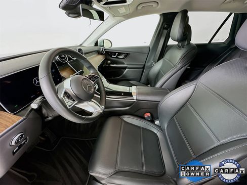 Certified 2024 Mercedes-Benz GLC 300 image 23