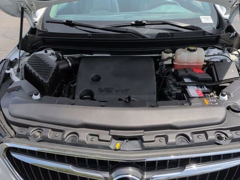 Used 2019 Buick Enclave Essence FWD image 31