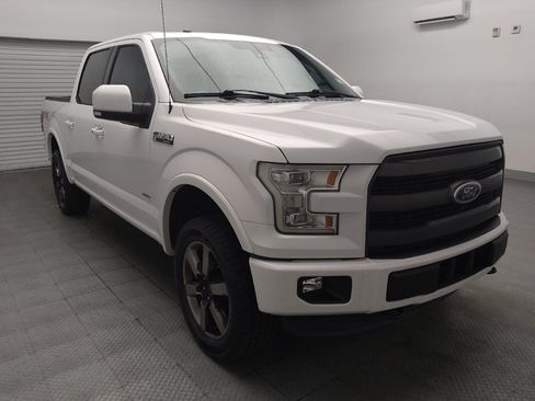 Used 2016 Ford F150 Lariat w/ Equipment Group 502A Luxury AWD/4WD image 13