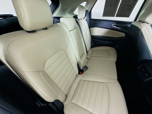 Used 2020 Ford Edge SEL w/ Convenience Package image 34