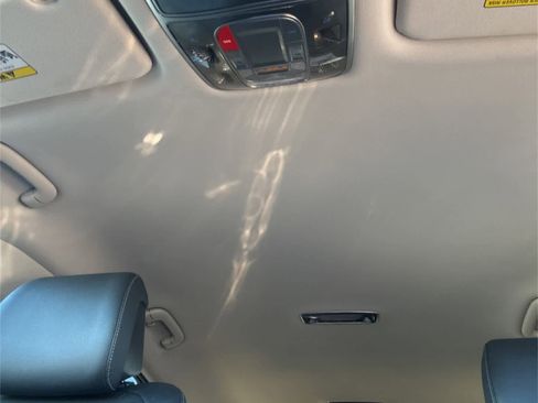 Used 2025 Genesis GV80 2.5T Standard image 24